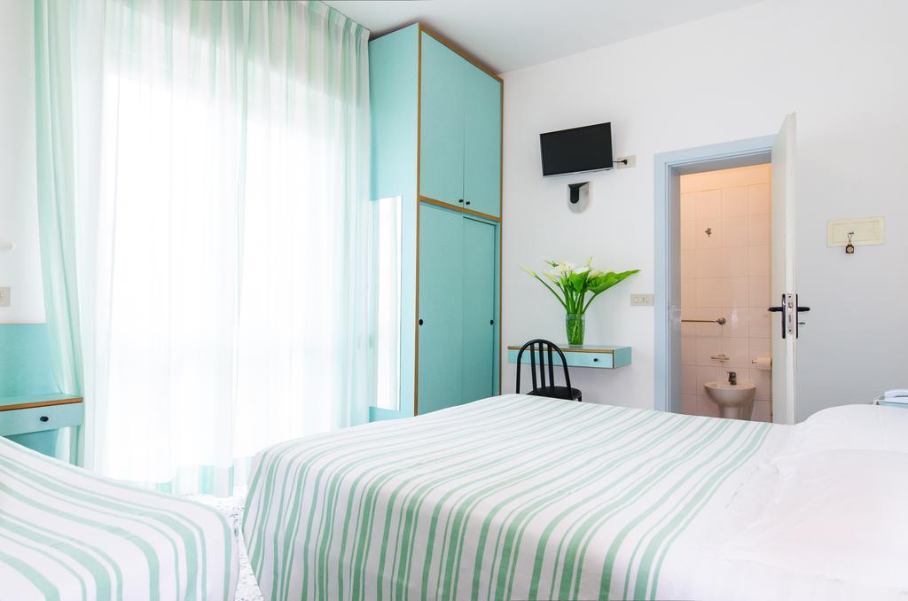 ריצ'יונה Hotel San Gottardo חדר תמונה