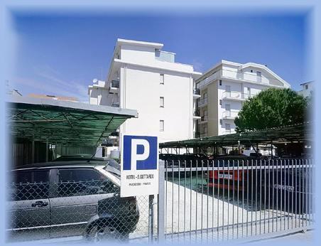 ריצ'יונה Hotel San Gottardo מראה חיצוני תמונה